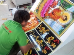 In decal giá rẻ bồi formex khác gì in PP giá rẻ cán format